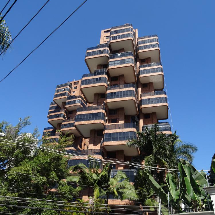 Ed. Plaza D’oro – Lavagem das Fachadas e reposição de Cerâmicas (Morumbi)
