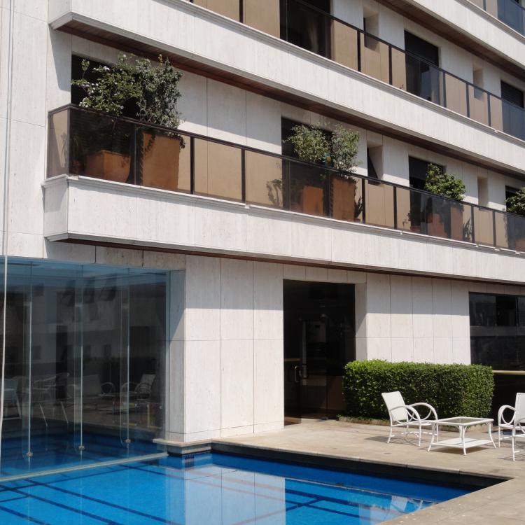 Ed. La Maison – Tratamento das Fachadas em Mármore Travertino Romano Bruto (Higienópolis)