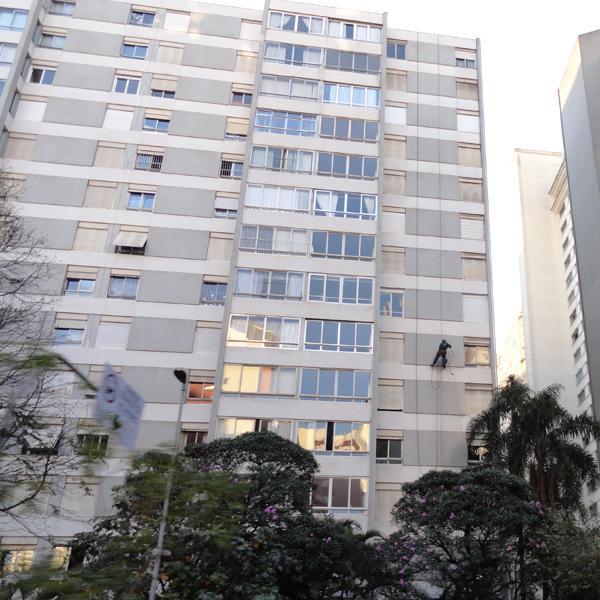 Ed. Caruana – Restauração das Pastilhas (Alameda Franca)